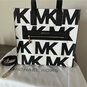 Michael Kors Kenly Large Tote